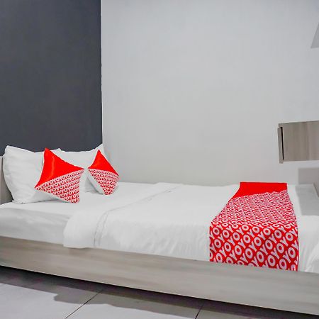 Reddoorz @ Limo Depok酒店 外观 照片